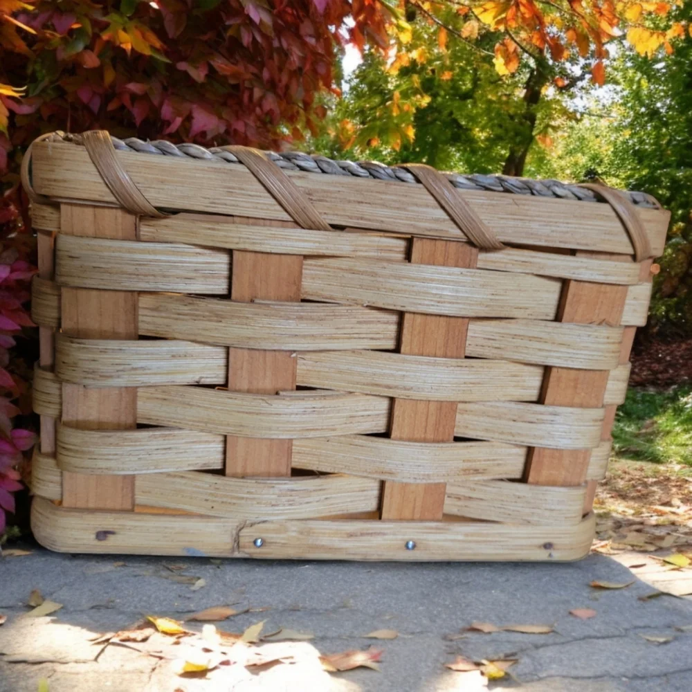 Vtg 2017 Amish Hand Woven Rectangular Wooden Basket By Samuel R Mast